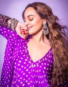 Sonakshi sinha looks breathtaking in purple 3 piece