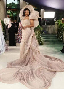 Met Gala 2024 Fashion Faceoff, Mindy Kaling's Controversial Look